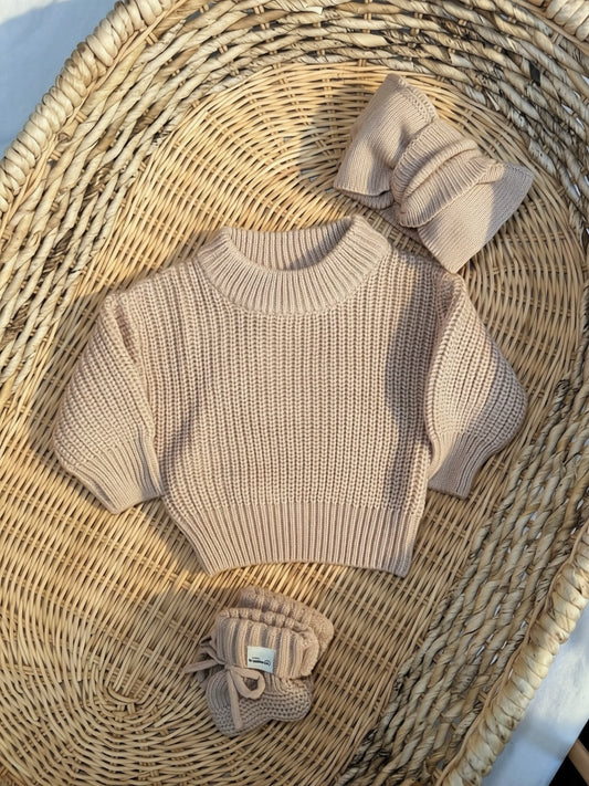 Hand Embroiderd Knit Jumper, Bootie & Bow Set with Blanket