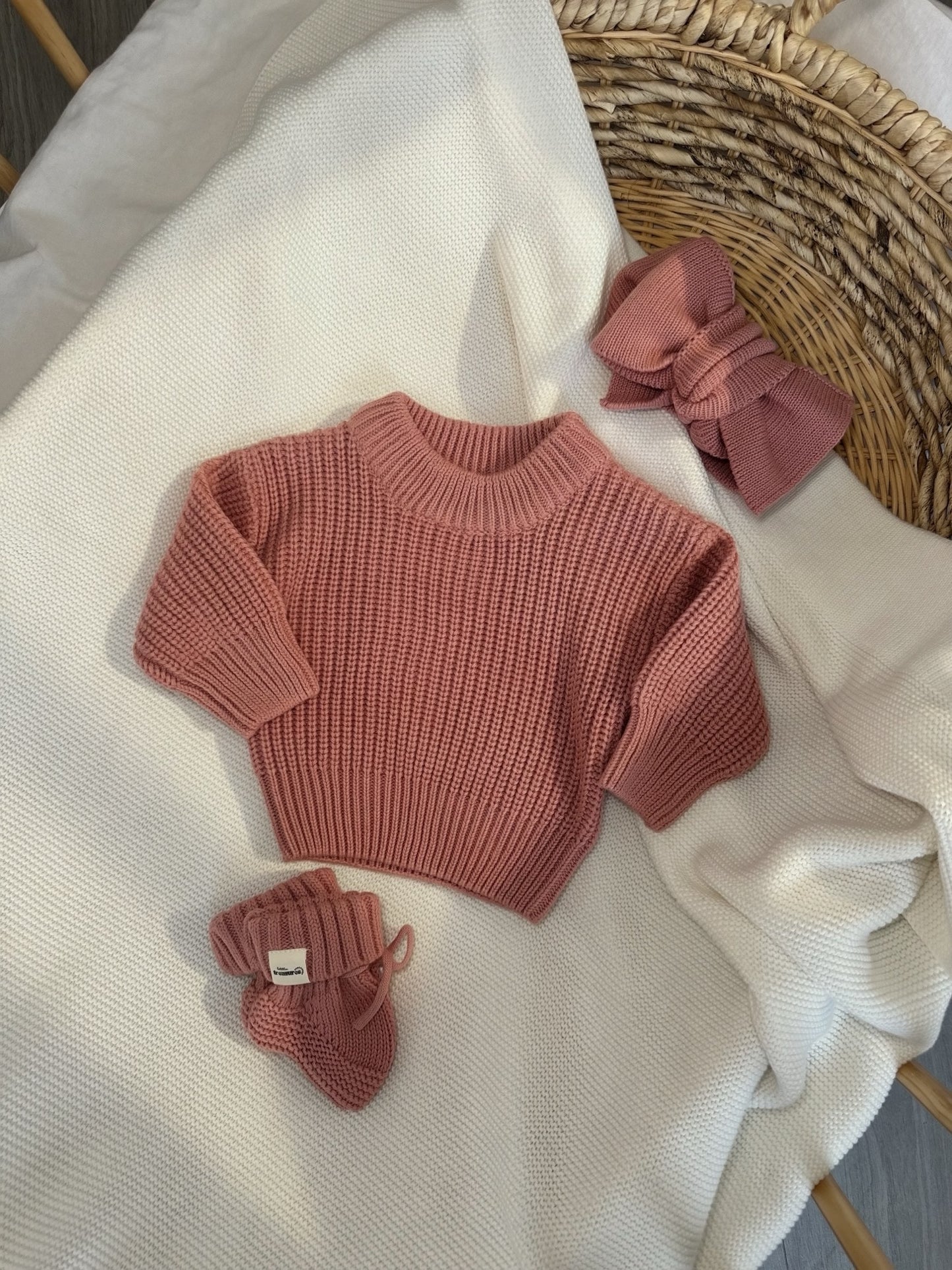 Hand Embroiderd Knit Jumper, Bootie & Bow Set with Blanket